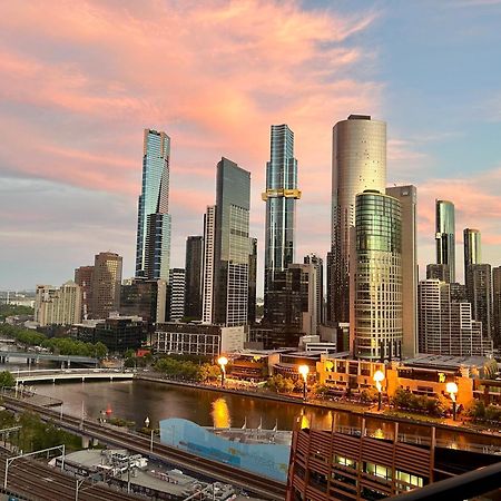 Aura2107, 2 Bedroom Apartment With Balcony, Stunning Yarra River And City Views Melbourne Zewnętrze zdjęcie