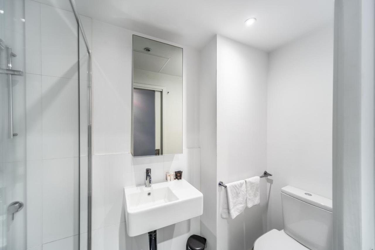 Aura2107, 2 Bedroom Apartment With Balcony, Stunning Yarra River And City Views Melbourne Zewnętrze zdjęcie
