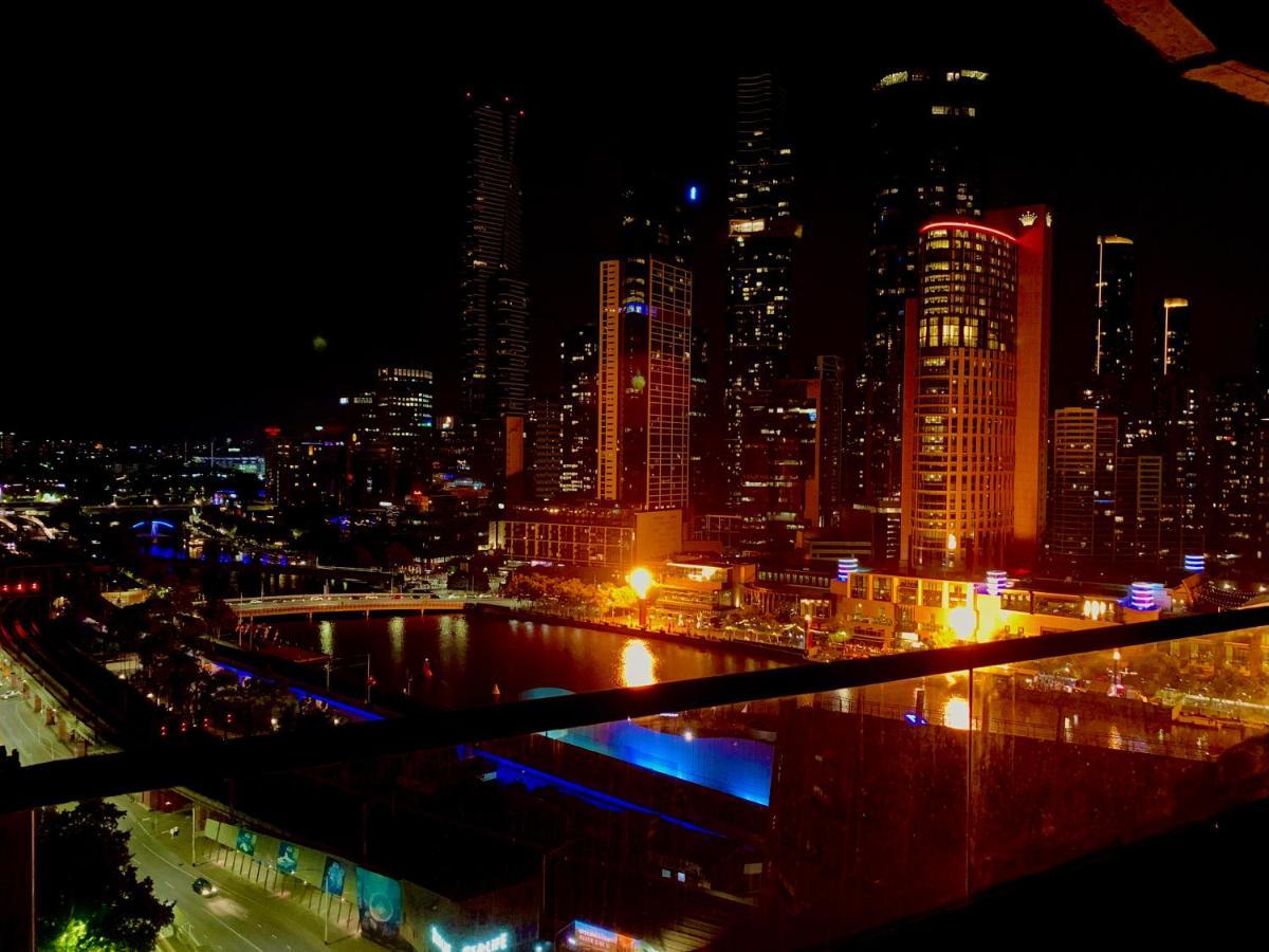 Aura2107, 2 Bedroom Apartment With Balcony, Stunning Yarra River And City Views Melbourne Zewnętrze zdjęcie